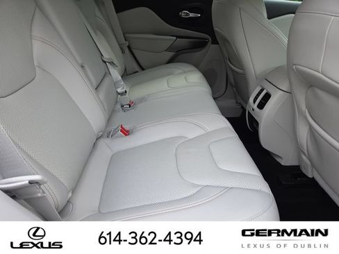 Used 2021 Jeep Cherokee Latitude Lux w/ Trailer Tow Group AWD/4WD image 29