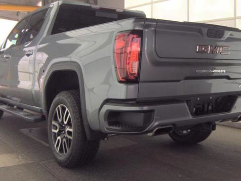 Used 2020 GMC Sierra 1500 AT4 w/ AT4 Premium Package image 8
