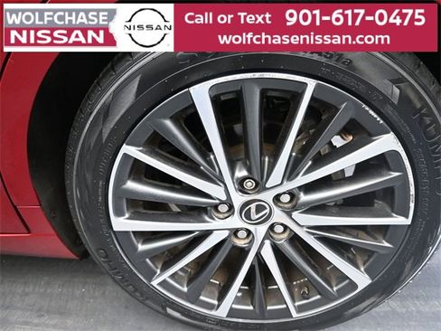 Used 2023 Lexus ES 350 w/ Premium Package image 15