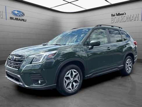 Used 2024 Subaru Forester Premium AWD/4WD image 10