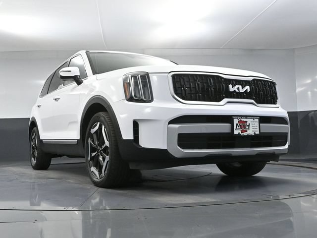 Used 2024 Kia Telluride EX w/ EX Captain's Chair Package AWD/4WD image 58