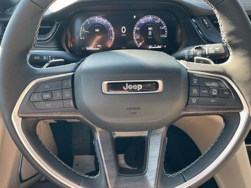 New 2026 Jeep Grand Cherokee Limited RWD image 26