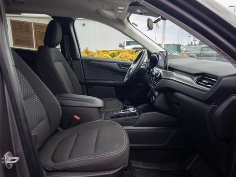 Used 2024 Ford Escape Active w/ Cold Weather Package FWD image 18