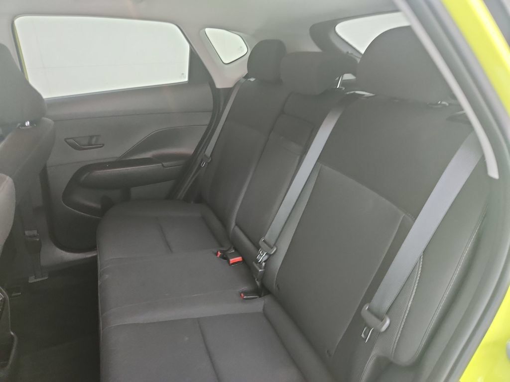 Used 2025 Hyundai Kona SEL AWD/4WD image 32