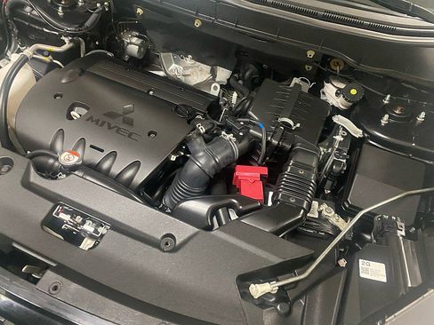 Used 2021 Mitsubishi Outlander Sport SE image 16