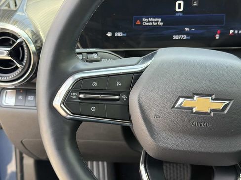 Used 2025 Chevrolet Equinox LT FWD image 23