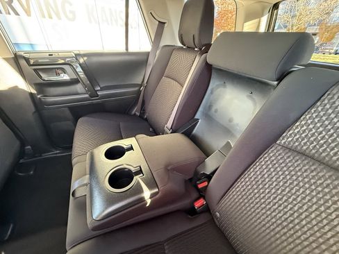 Used 2024 Toyota 4Runner TRD Off-Road image 29