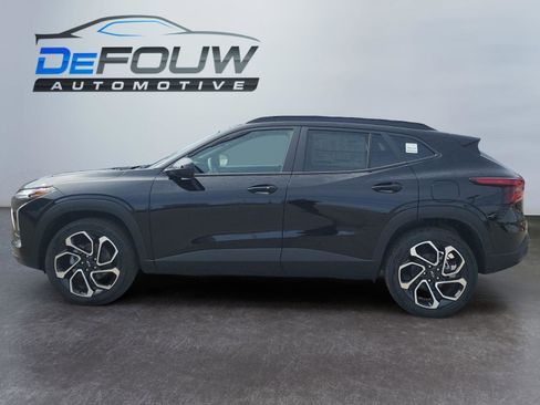 New 2026 Chevrolet Trax RS w/ Sunroof Package image 6