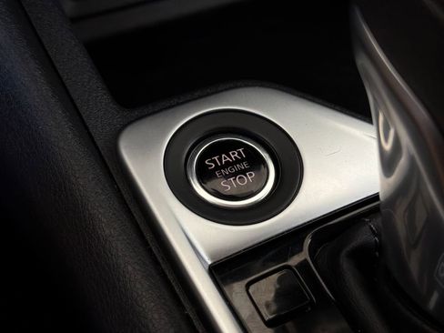 Used 2025 Nissan Sentra SV FWD image 6