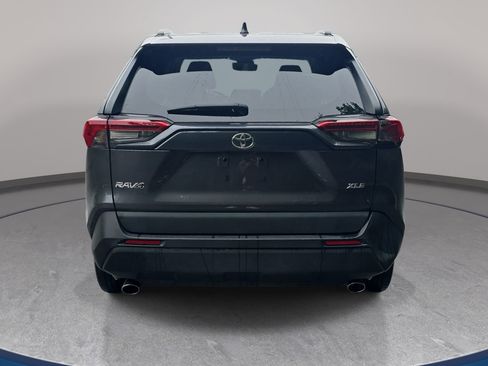 Used 2024 Toyota RAV4 XLE Premium FWD image 6