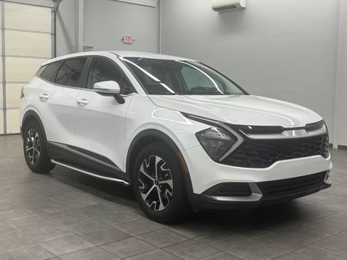 Used 2023 Kia Sportage EX FWD image 1