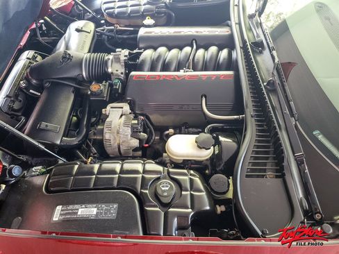 Used 2003 Chevrolet Corvette Coupe w/ Preferred Equipment Group RWD image 27