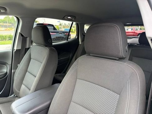 Used 2024 GMC Terrain SLE AWD/4WD image 23