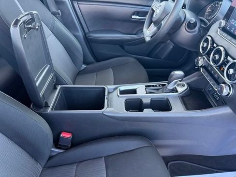 Used 2025 Nissan Sentra SV FWD image 14