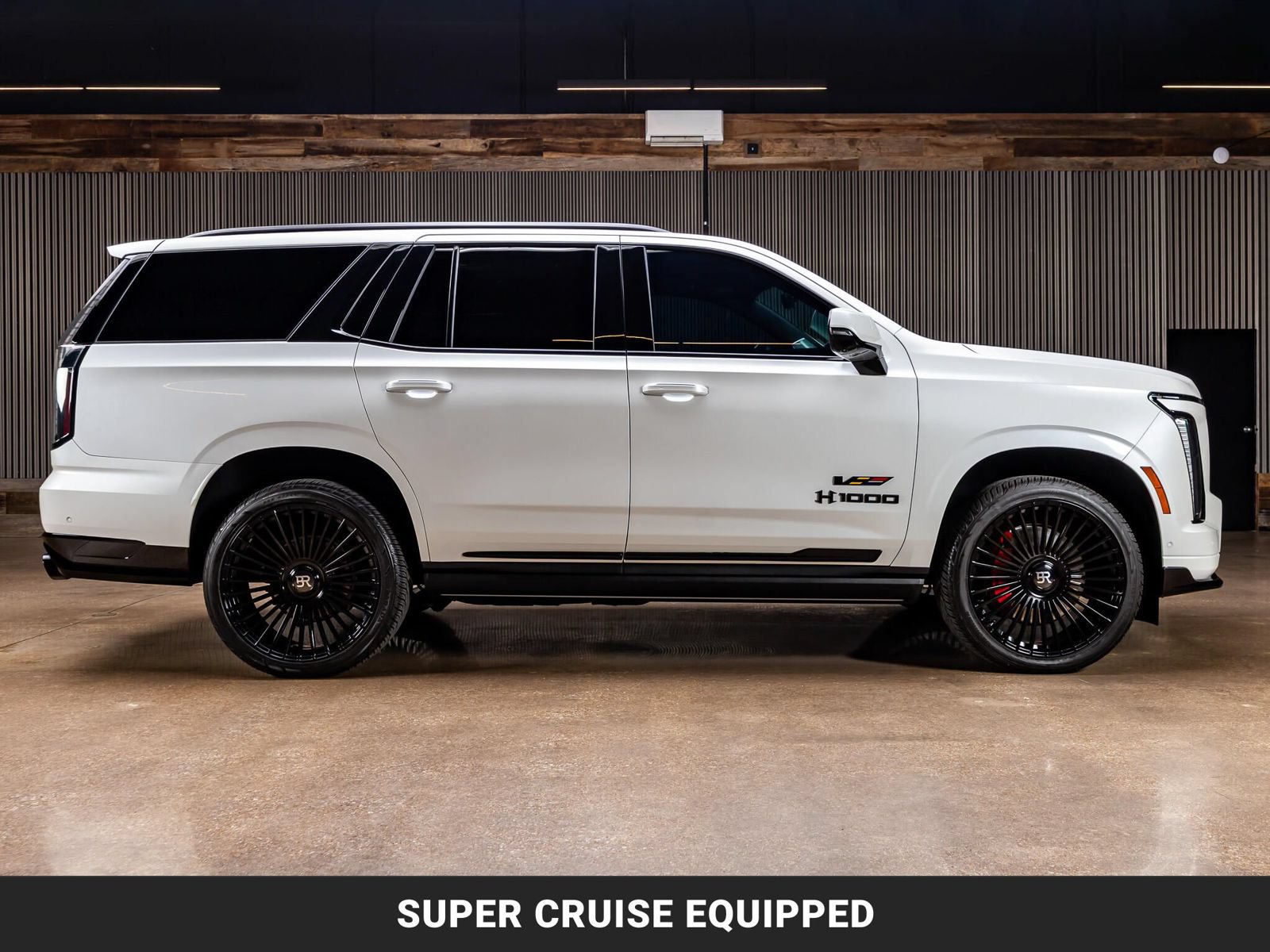 Used 2025 Cadillac Escalade V AWD/4WD image 11