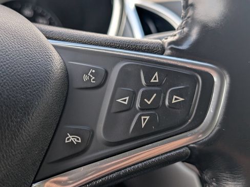 Used 2021 Chevrolet Equinox LT AWD/4WD image 24