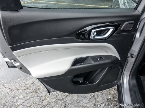 Used 2023 Jeep Compass Limited w/ Sun and Sound Group AWD/4WD image 23