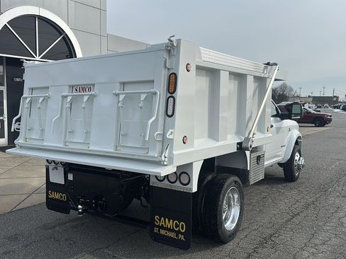 New 2026 RAM 5500 4x4 Regular Cab image 8