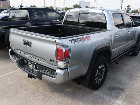 Used 2023 Toyota Tacoma TRD Off-Road w/ Technology Package image 9