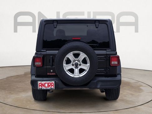 Used 2020 Jeep Wrangler Sport AWD/4WD image 9
