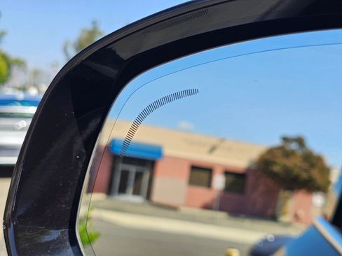 Used 2016 Volvo XC90 T6 Inscription w/ Vision Package image 35