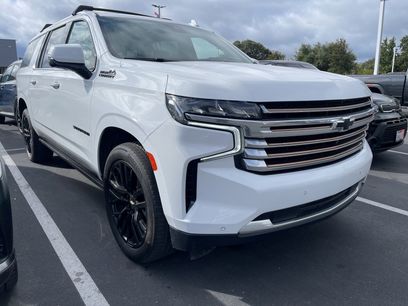 Certified 2023 Chevrolet Suburban High Country w/ Premium Package 2