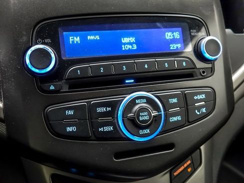 Used 2014 Chevrolet Sonic LT image 15