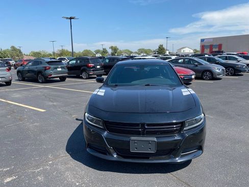 Used 2023 Dodge Charger SXT w/ Blacktop Package RWD image 2