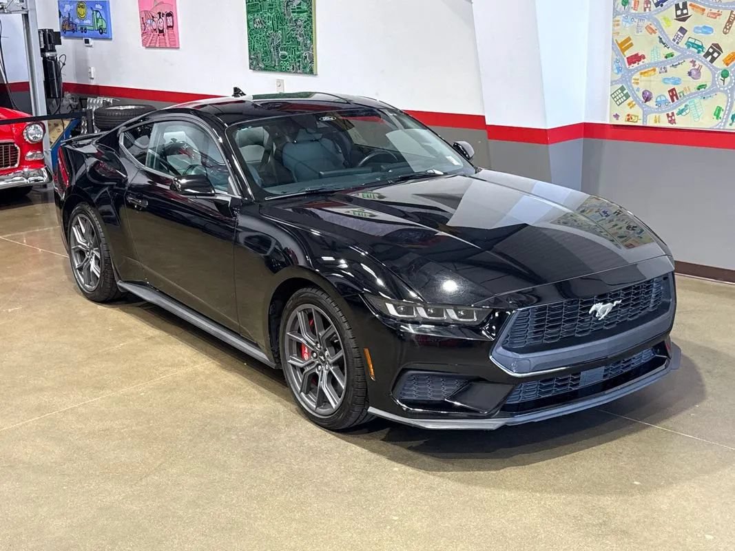 Used 2024 Ford Mustang Coupe w/ 2.3L High Performance Package RWD image 37