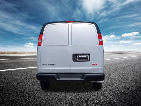 New 2025 GMC Savana 2500 w/ Driver Convenience Package image 25