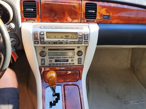 Used 2006 Lexus SC 430 Convertible image 31