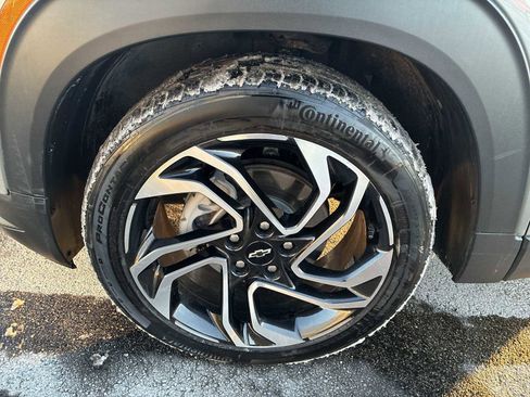 Used 2024 Chevrolet TrailBlazer RS w/ Convenience Package image 32