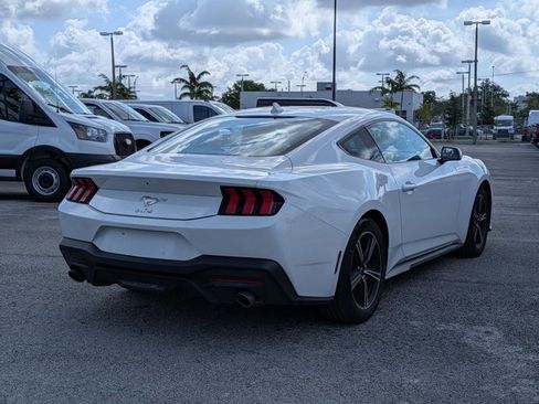 Used 2024 Ford Mustang Coupe RWD image 5