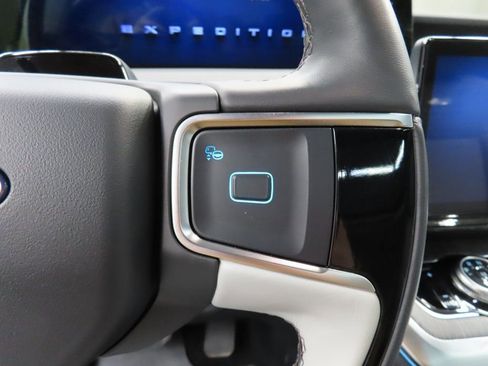 Used 2025 Ford Expedition Max Platinum w/ Platinum Ultimate Package image 53