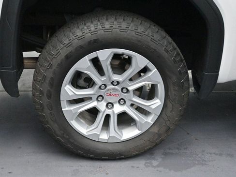 Used 2023 GMC Sierra 1500 SLT w/ SLT Premium Plus Package AWD/4WD image 36