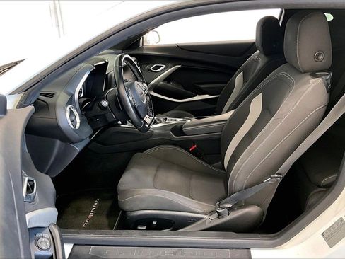 Used 2018 Chevrolet Camaro LT w/ RS Package image 15
