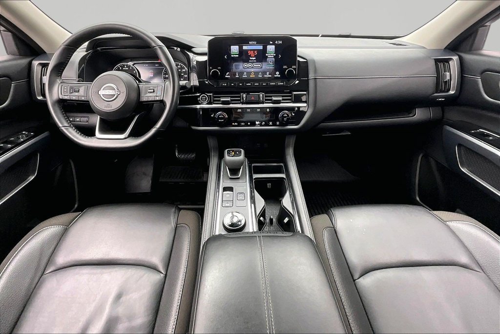 Used 2023 Nissan Pathfinder SL w/ Lighting Package (N92) AWD/4WD image 16