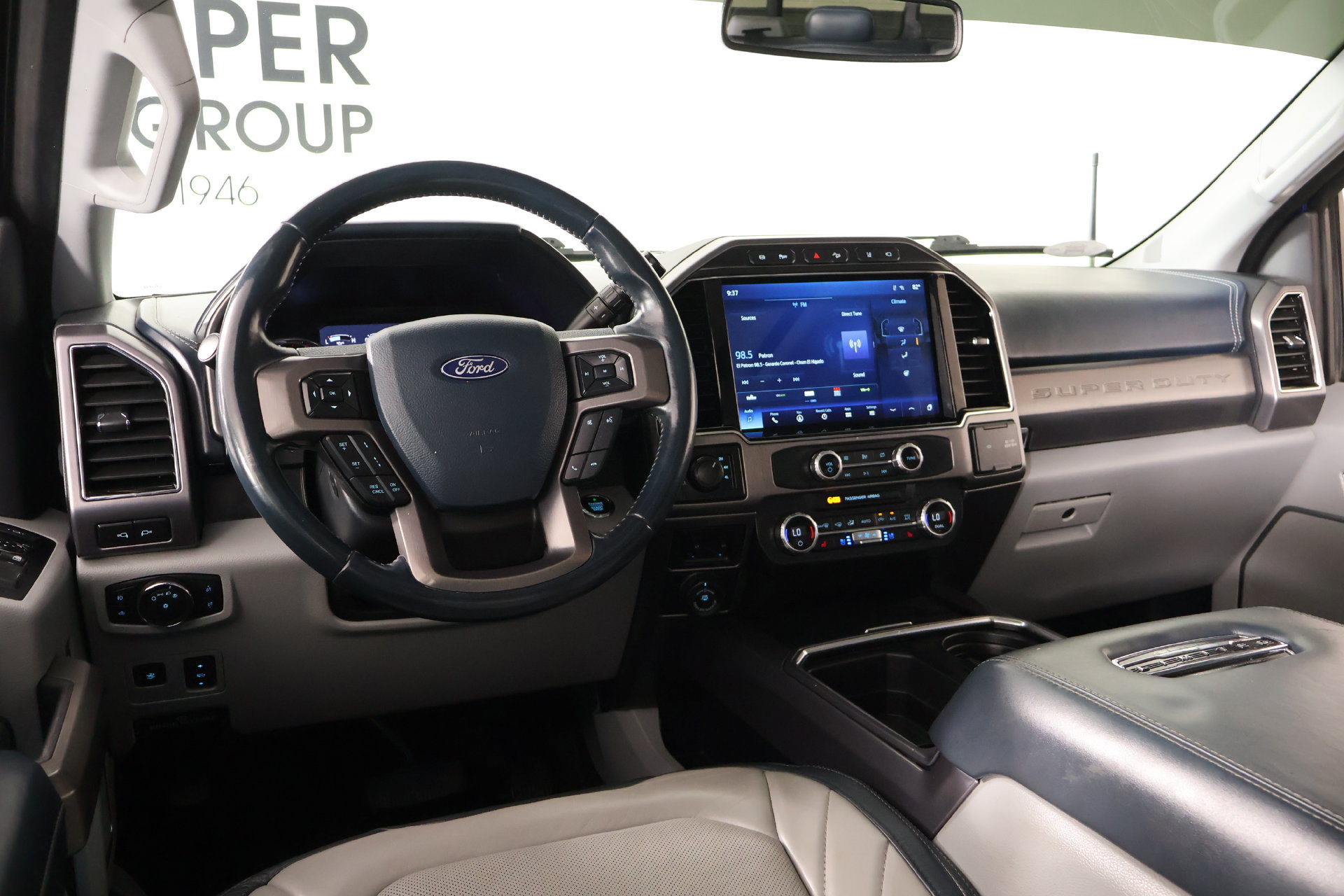 Used 2022 Ford F250 Limited AWD/4WD image 2