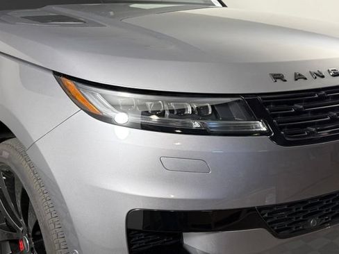 Certified 2025 Land Rover Range Rover Sport Dynamic SE AWD/4WD image 12
