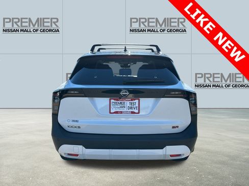 Used 2026 Nissan Kicks SR w/ Illumination Package image 6
