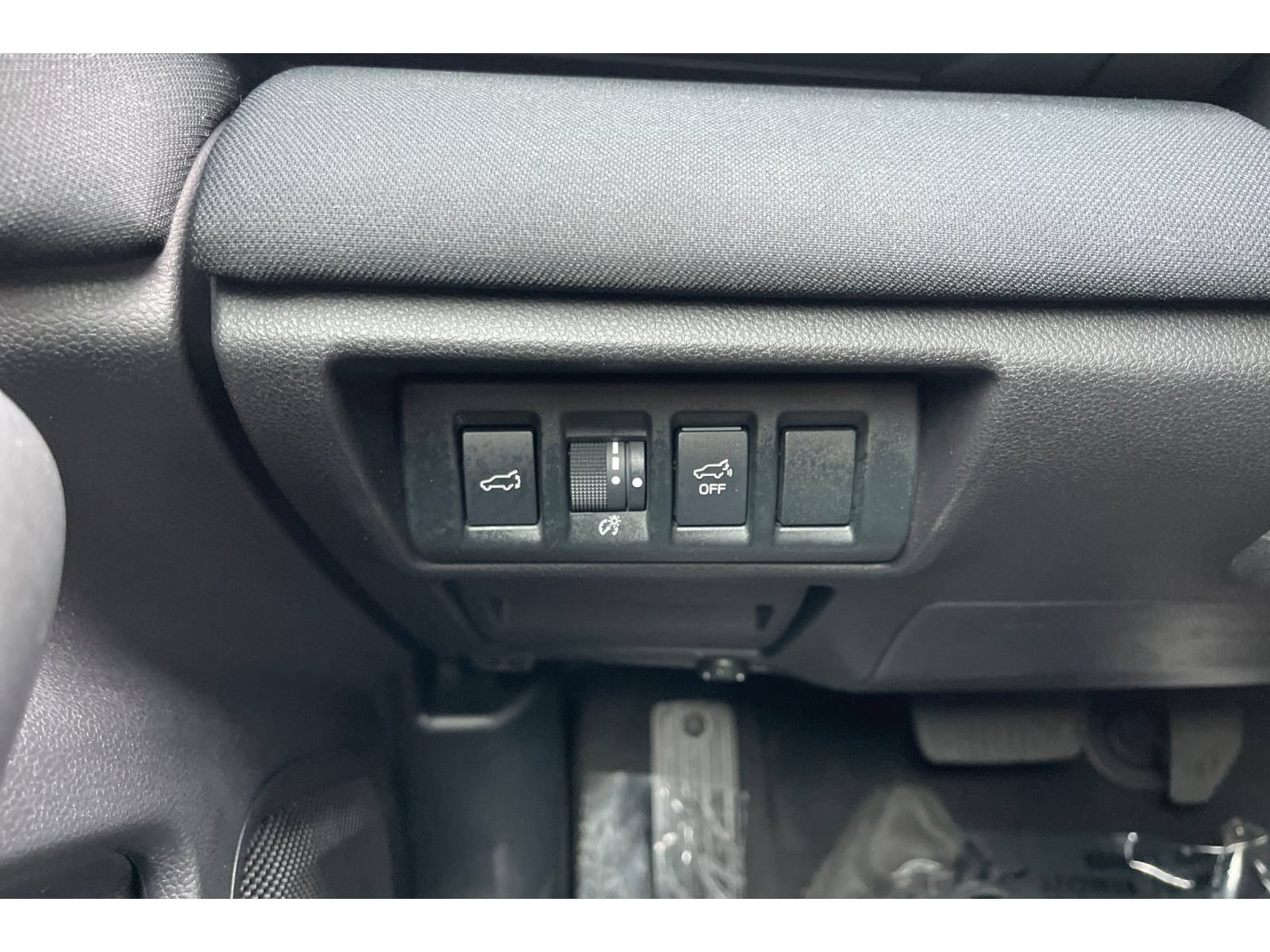 Certified 2024 Subaru Outback Premium AWD/4WD image 39