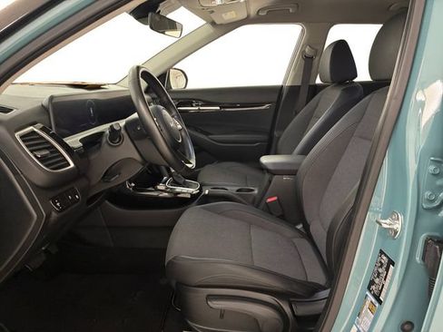 Used 2024 Kia Seltos S AWD/4WD image 12