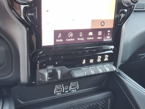 New 2026 RAM 2500 Laramie w/ Night Edition image 18