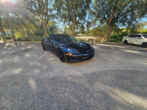 Used 2013 Chevrolet Corvette Convertible w/ 2LT Preferred Equipment Group RWD image 3