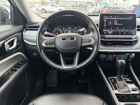 Used 2022 Jeep Compass Limited image 14