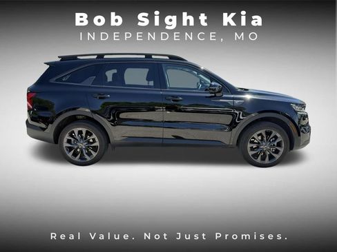 Certified 2023 Kia Sorento SX Prestige AWD/4WD image 16