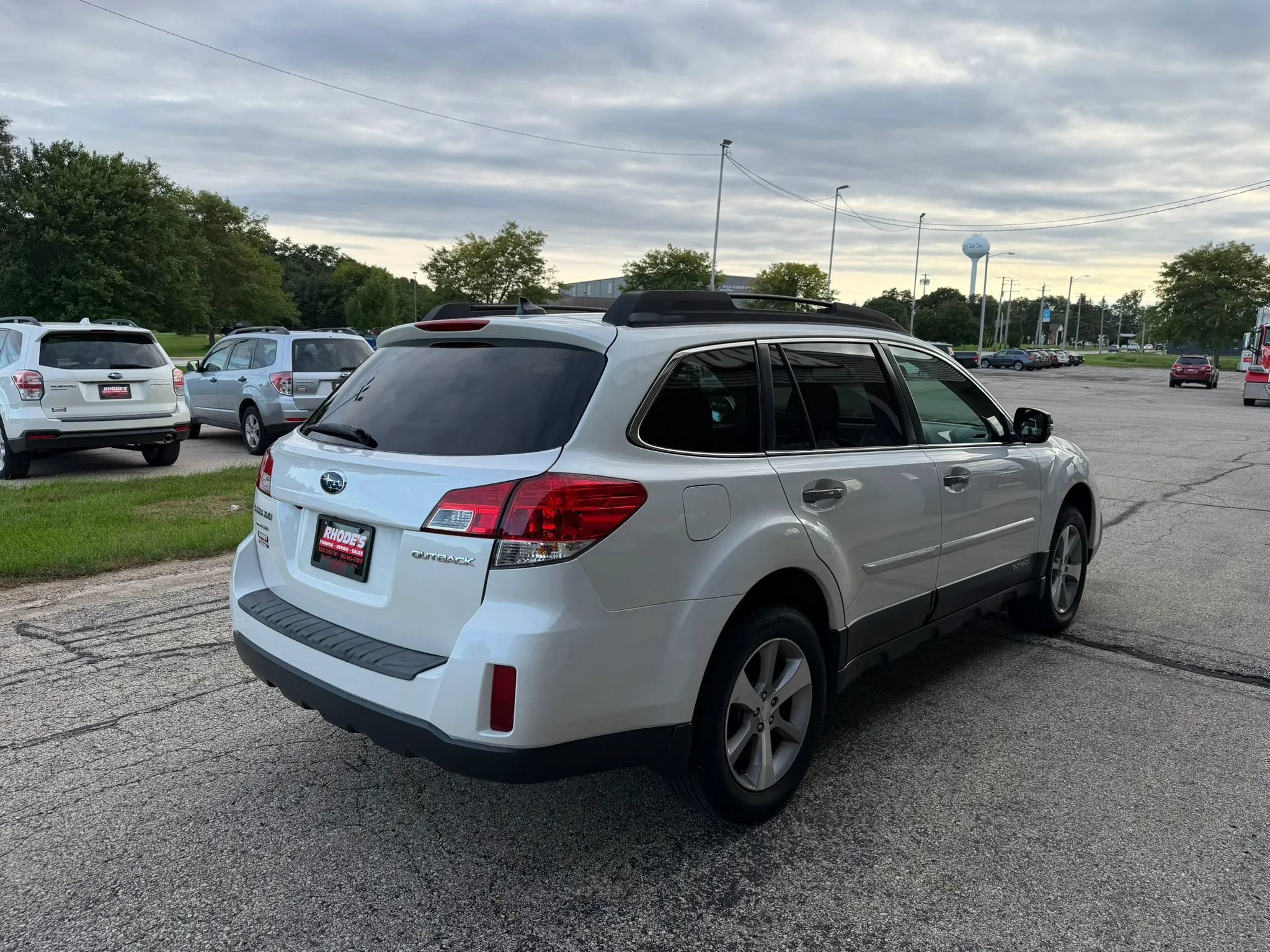Used 2014 Subaru Outback 2.5i Limited AWD/4WD image 5