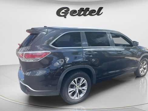 Used 2015 Toyota Highlander XLE FWD image 4