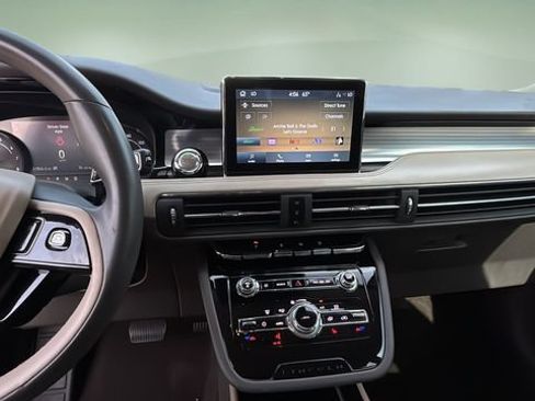 Used 2022 Lincoln Corsair FWD image 10