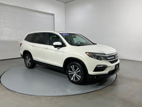 Used 2017 Honda Pilot EX-L image 2